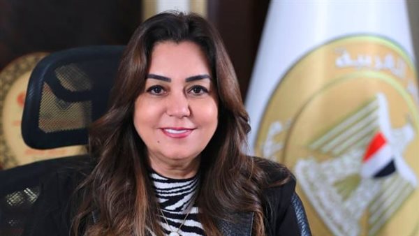 الدكتورة منال عوض