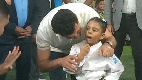 وزير الرياضة يتفقد