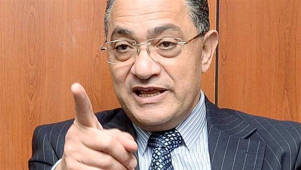 الدكتور حسام لطفي