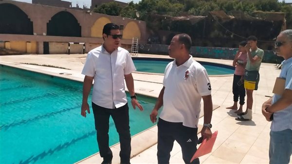 غلق حمام سباحة خاص