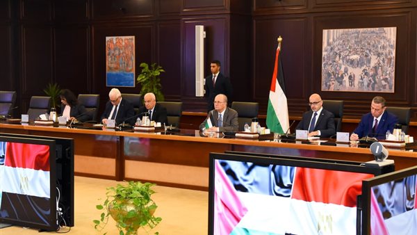  وزير الخارجية 