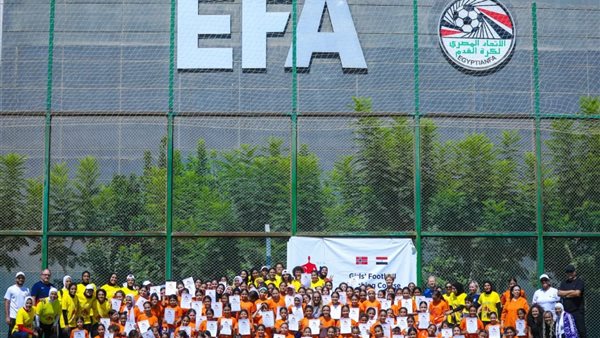 مدربات ناشئات 