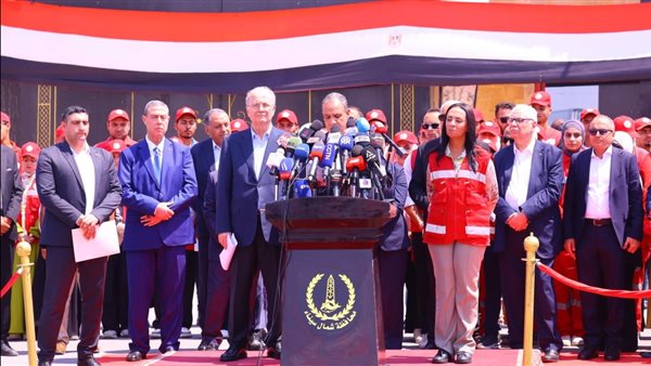 المؤتمر الصحفي أمام