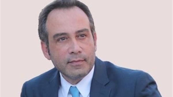  نبيل بدرعضو مجلس