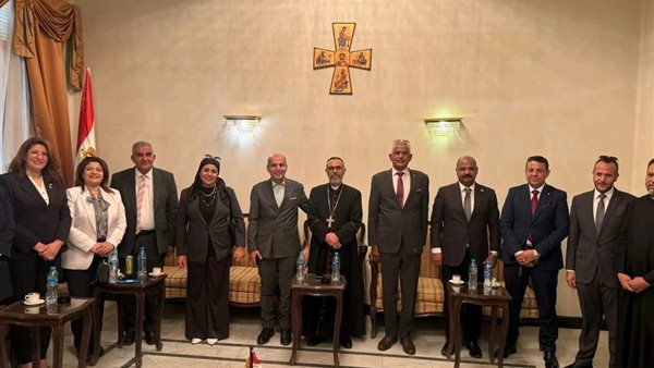 النائب بدران وعدد