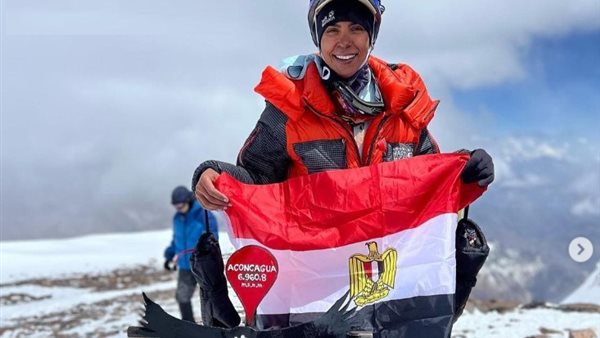 راوية إسماعيل متسلقة