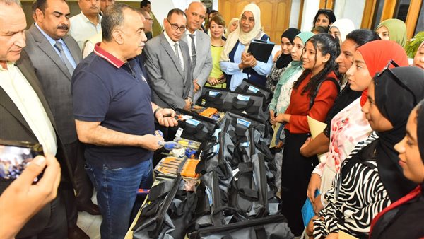 الدكتور هشام أبو