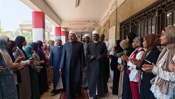  فضيلة الشيخ أيمن