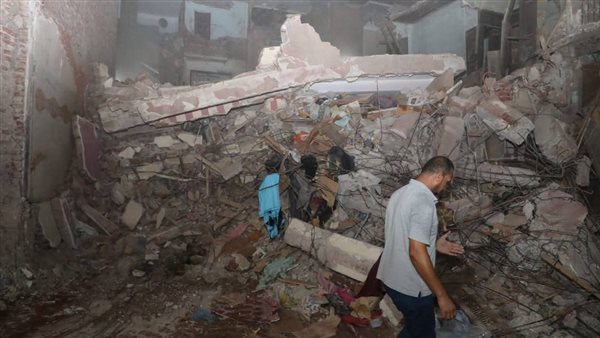 انهيار عقار بالشرقية