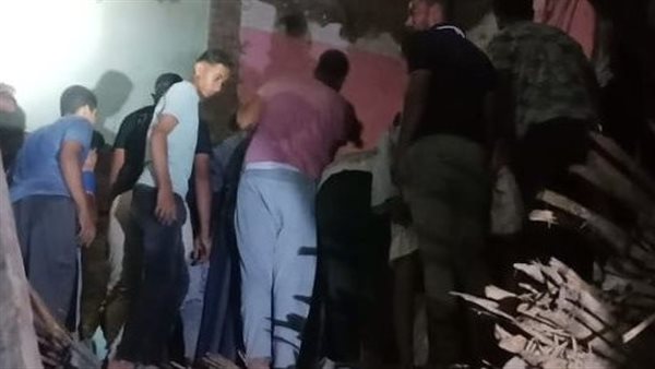 عقار سوهاج المنهار