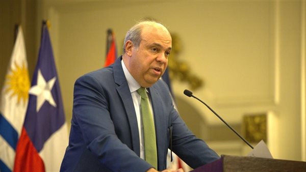 وزير الطيران