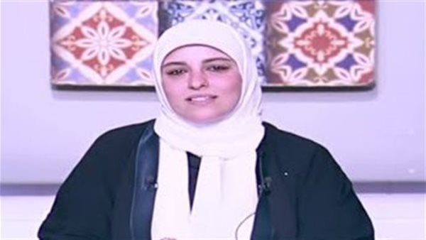 الدكتورة فاطمة عنتر