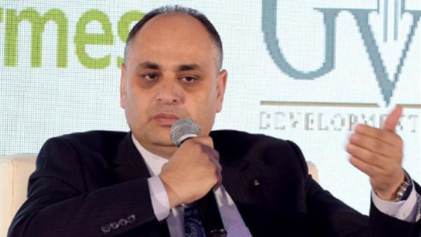  الدكتور علي أبو