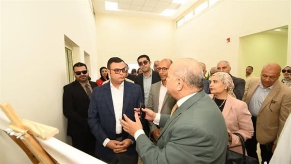 جولة وزير الاسكان