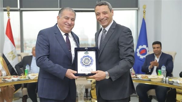 جانب من التكريم