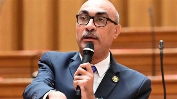  إيهاب منصور