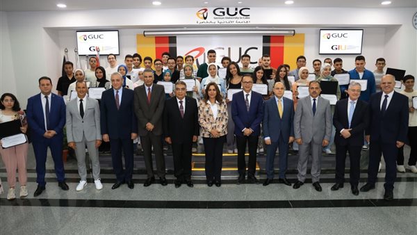  الدكتورة منال عوض