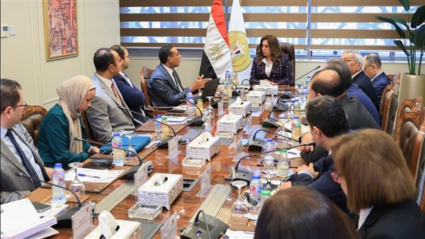 الدكتورة منال عوض