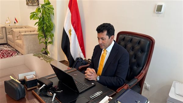 الدكتور أشرف صبحي