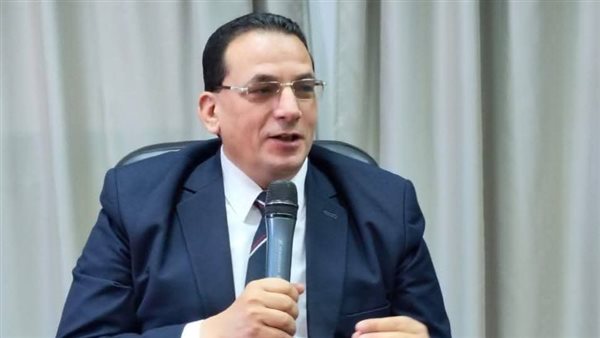 دكتور عبدالعزيز حسين