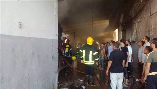 حريق هائل في مصنع