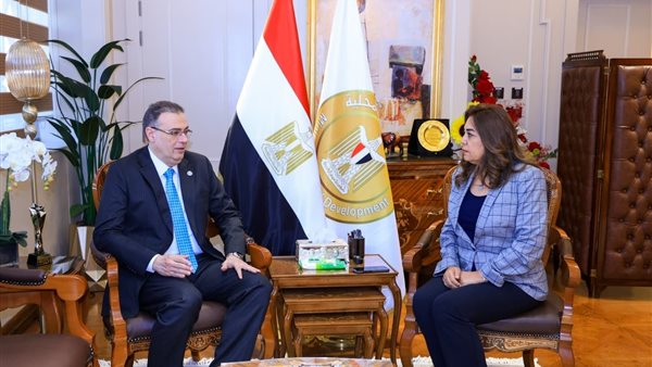  وزيرة التنمية المحلية