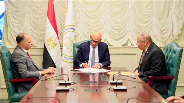 وزير التعليم يعتمد