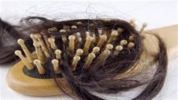 تفسير حلم وقوع الشعر