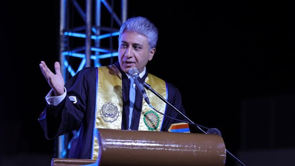 وزير السياحة