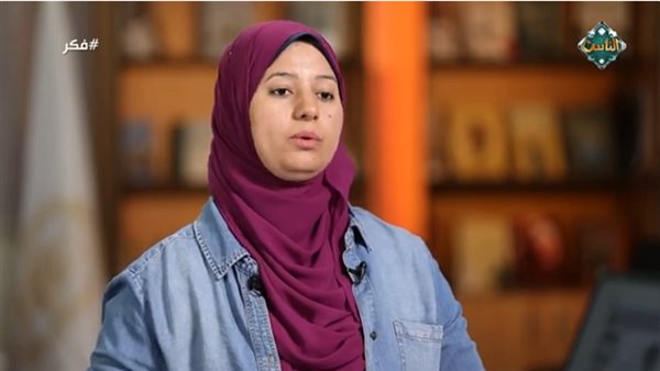  ياسمين فاروق الباحثة