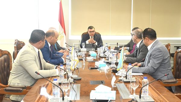 وزير الإسكان