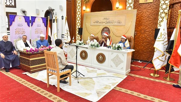 محافظ أسيوط يشهد