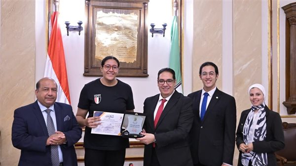 رئيس جامعة القاهرة