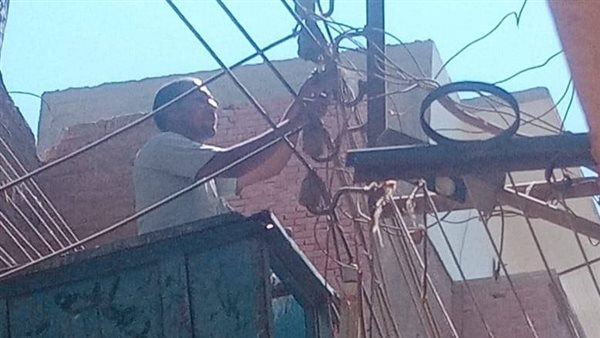 تركيب كشافات إنارة