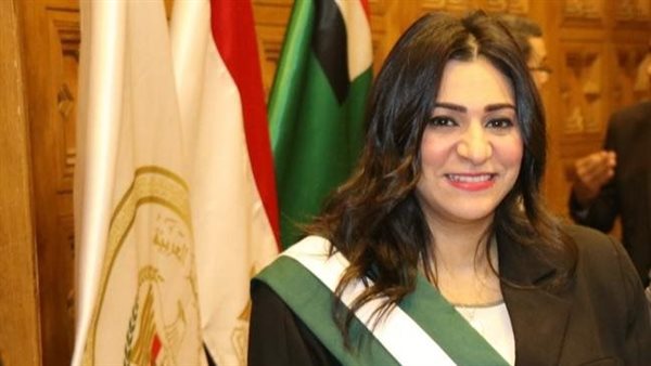 المستشارة أمل عمار