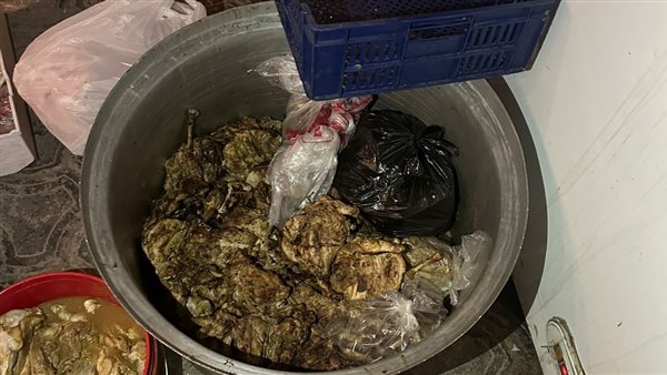 3 أطنان لحوم ومنتجات