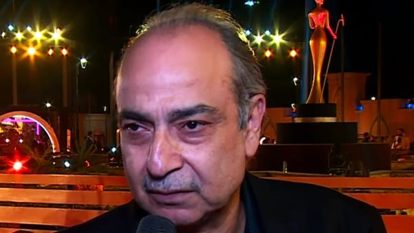 الفنان احمد كمال