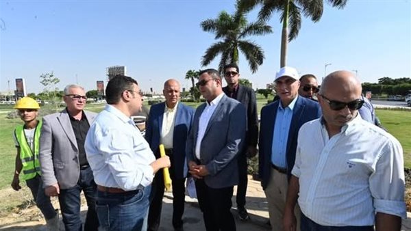 وزير الإسكان يتفقد