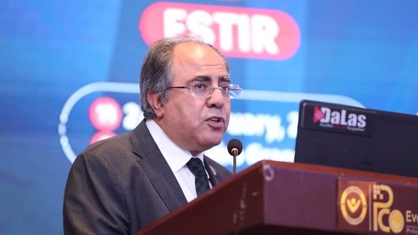 الدكتور محمد فوزي