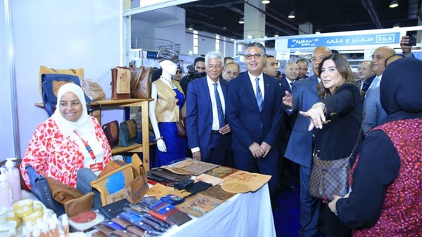  الدكتور شريف فاروق