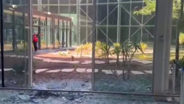 صال الوصول في مطار