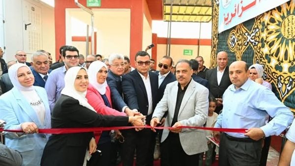  وزير الإسكان