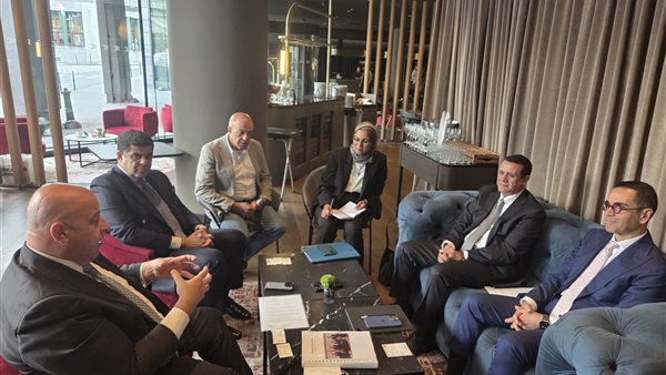  وزير الاستثمار