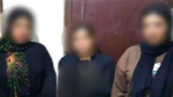ضبط ست سيدات في الإسكندرية
