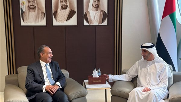  وزير الخارجية