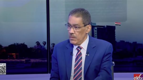  الكاتب الصحفي ضياء