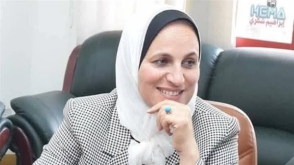 الدكتورة همت أبو