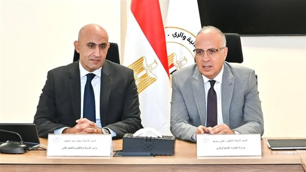 إنشاء مدارس فنية