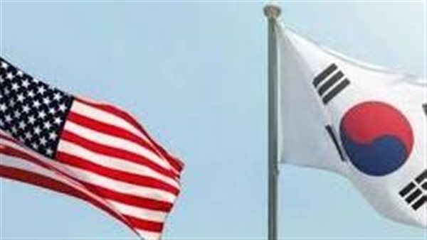 عودة أكثر من 300