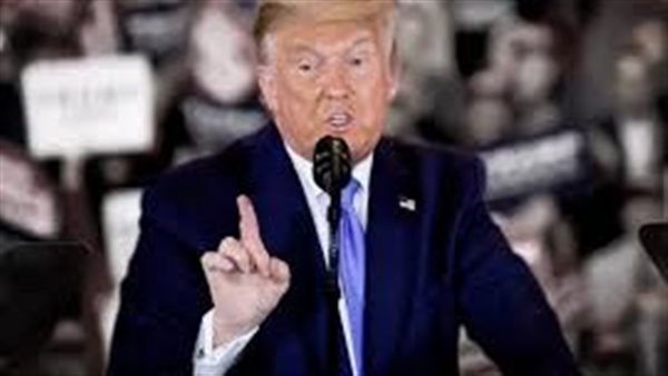 الرئيس الأمريكي دونالد